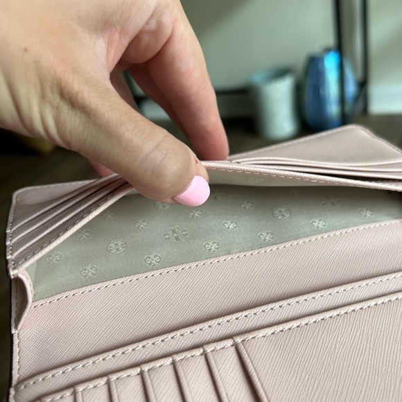 Tory Burch wallet - Picture 5 of 6